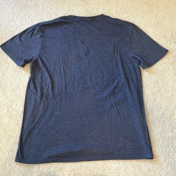 Bundle of 2 UVA tshirts - Picture 5 of 10